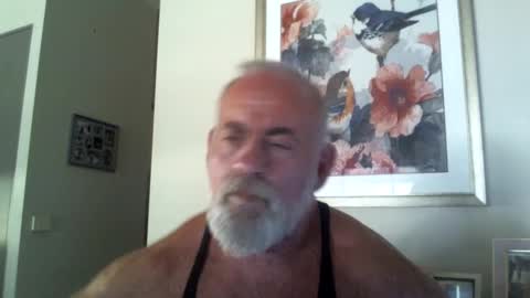 C A Rey online show from March 4, 6:58 am