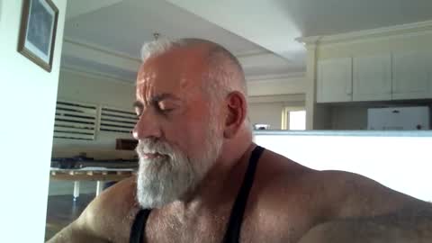 C A Rey online show from January 15, 2:27 am