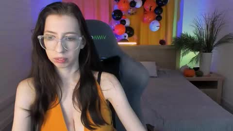 careyjonas online show from October 22, 5:34 pm