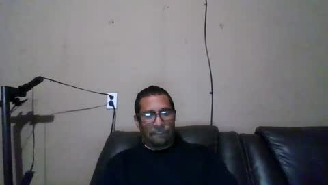 Snapshot of cargopipe2000 chatting on November 29, 6:16 am Adams huge online show from November 29, 6:16 am