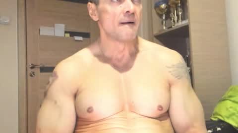 Laz online show from October 30, 7:25 pm