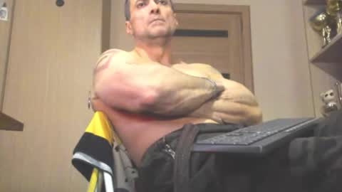 Laz online show from February 22, 7:45 pm