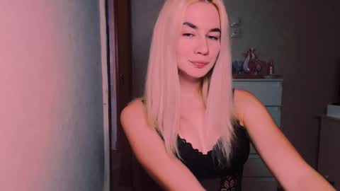 Carin online show from October 28, 7:16 pm