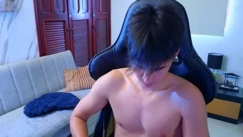 carl_dixon online show from February 25, 7:12 pm