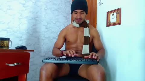 carl_jhonson1 online show from December 27, 4:21 pm