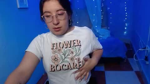 Snapshot of carla_999 chatting on January 14, 1:39 pm carla_999 online show from January 14, 1:39 pm