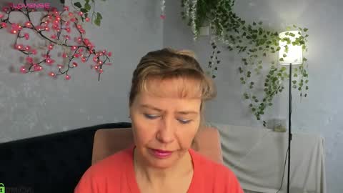 Carla Vogue online show from November 30, 3:10 am