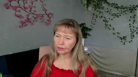 Carla Vogue online show from December 4, 10:13 am