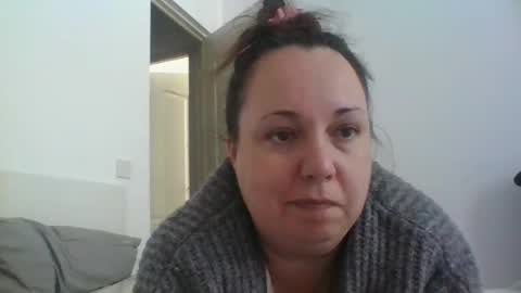 Snapshot of carlaruth chatting on September 28, 6:19 am Carlaruth online show from September 28, 6:19 am