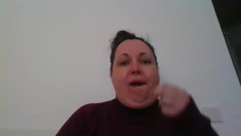 Snapshot of carlaruth chatting on November 17, 3:29 pm Carlaruth online show from November 17, 3:29 pm