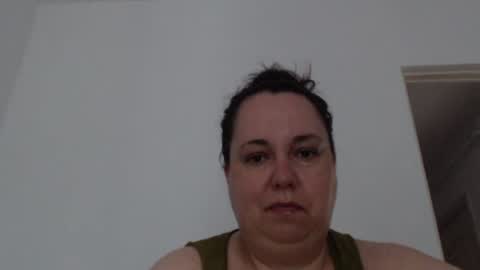 Snapshot of carlaruth chatting on June 18, 3:18 am Carlaruth online show from June 18, 3:18 am