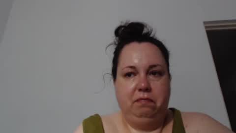 Snapshot of carlaruth chatting on June 22, 2:46 am Carlaruth online show from June 22, 2:46 am