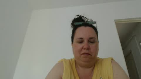 Snapshot of carlaruth chatting on July 4, 4:07 am Carlaruth online show from July 4, 4:07 am