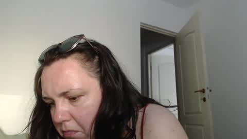 Snapshot of carlaruth chatting on July 25, 4:37 pm Carlaruth online show from July 25, 4:37 pm