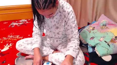 Snapshot of carlasweet00 chatting on December 21, 10:17 pm carlasweet00 online show from December 21, 10:17 pm