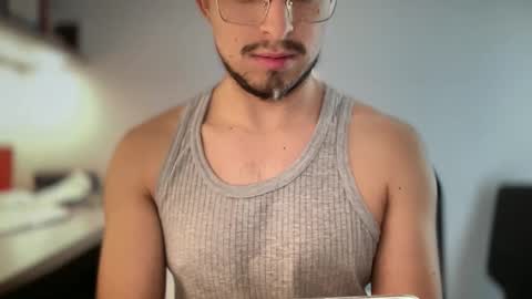 carlcarlinches4 online show from December 17, 2:34 pm