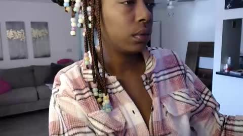 Carlie online show from December 3, 5:55 pm