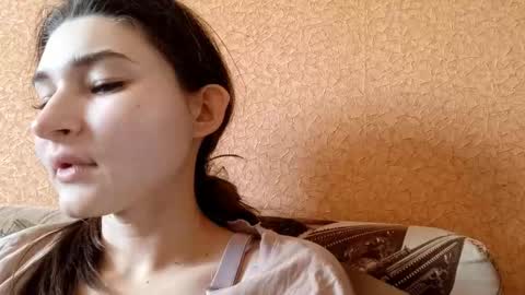 Snapshot of carlinematsuzaki chatting on February 23, 12:02 pm Jessie online show from February 23, 12:02 pm