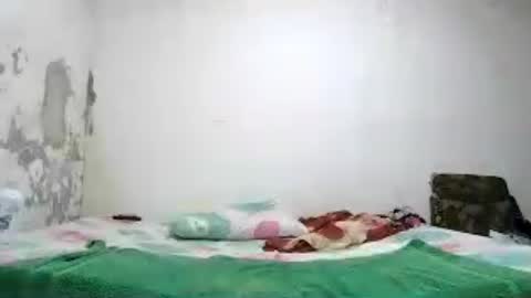 Snapshot of carlisacar26 chatting on July 20, 9:39 pm carlisacar26 online show from July 20, 9:39 pm