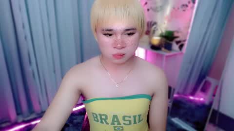 Snapshot of carlo_bigcock69 chatting on September 19, 5:02 pm carlo_bigcock69 online show from September 19, 5:02 pm