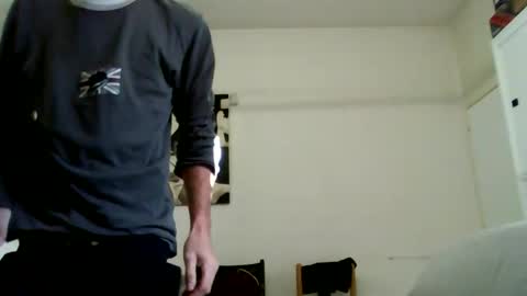 Carlos online show from November 18, 9:36 am