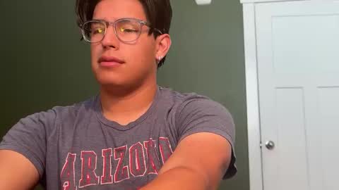 carlosjosecb2 online show from November 19, 5:46 pm