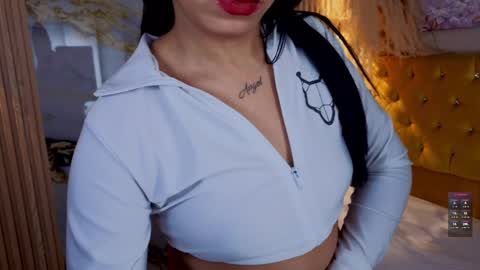 Snapshot of carloy777_ chatting on June 3, 12:13 am Carolay online show from June 3, 12:13 am