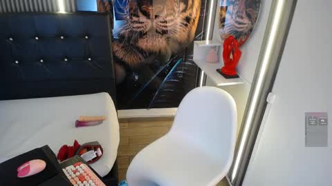 Snapshot of carloy777_ chatting on June 5, 4:30 am Carolay online show from June 5, 4:30 am