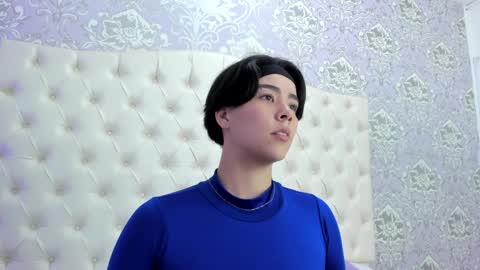 Snapshot of carly_lopez18 chatting on April 9, 6:19 am carly_lopez18 online show from April 9, 6:19 am