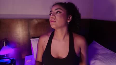 Snapshot of carly_monroe_ chatting on October 17, 10:12 pm Carly Monroe online show from October 17, 10:12 pm
