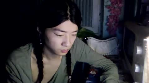 CarlyJoy online show from November 28, 5:04 pm