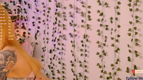 Carly online show from January 18, 9:34 pm