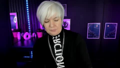 Carmen online show from November 25, 8:53 pm