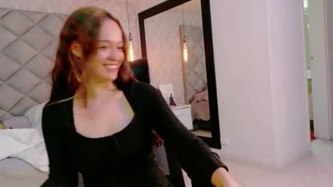 caro_adams1 online show from February 3, 11:21 pm