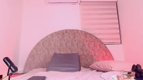 Snapshot of caro_loving chatting on February 26, 3:16 am caro online show from February 26, 3:16 am