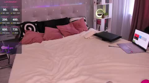 carol_may_ online show from March 7, 5:51 am