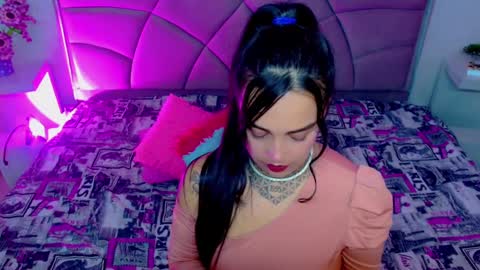 Carolaine01 online show from September 9, 11:37 pm