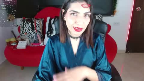 Caroline online show from January 6, 2:14 pm