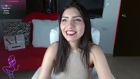 Caroline online show from February 27, 1:33 pm