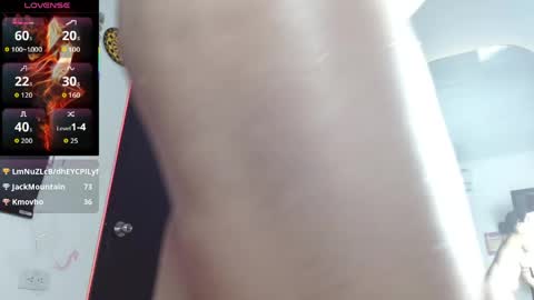 Snapshot of carolaine69_ chatting on May 6, 3:50 pm Caroline online show from May 6, 3:50 pm