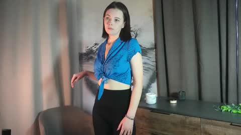 Snapshot of carolannkrager chatting on October 8, 11:08 am Hi Im Stasy Glad to see you in my room PVT is open online show from October 8, 11:08 am