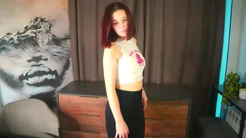 Snapshot of carolannkrager chatting on October 10, 11:09 am Hi Im Stasy Glad to see you in my room PVT is open online show from October 10, 11:09 am