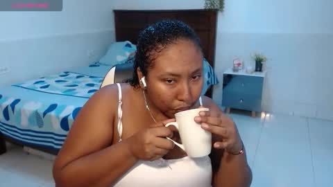 Carol de la torre online show from November 2, 8:00 pm