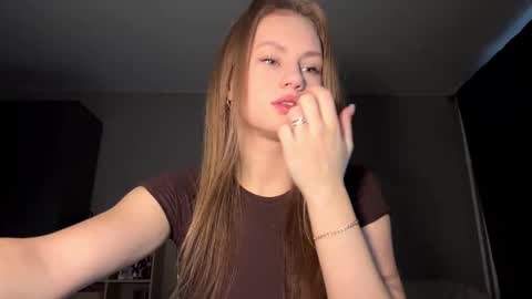 Lisa online show from December 22, 8:11 am