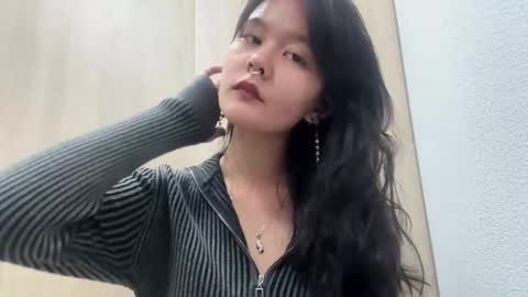 Kim online show from November 10, 1:10 pm