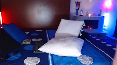 Snapshot of carolin_moore chatting on June 14, 2:24 am Carolin Moore online show from June 14, 2:24 am