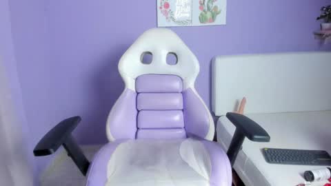 Carolina  online show from February 21, 11:54 pm