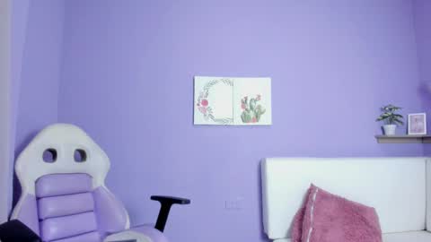 Carolina  online show from March 1, 12:07 am