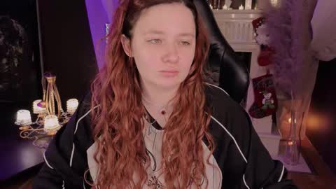 Snapshot of carolina_winter chatting on December 3, 9:40 am Mira online show from December 3, 9:40 am