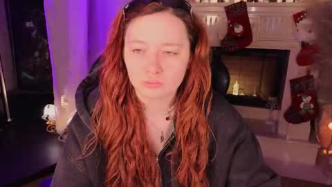 Snapshot of carolina_winter chatting on December 5, 2:36 pm Mira online show from December 5, 2:36 pm